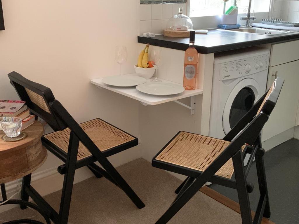 Studio Flat In The Heart Of St. Johns Wood Londra Exterior foto